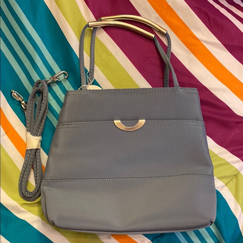Elegant Gray Shoulder Bag with Structured Design
